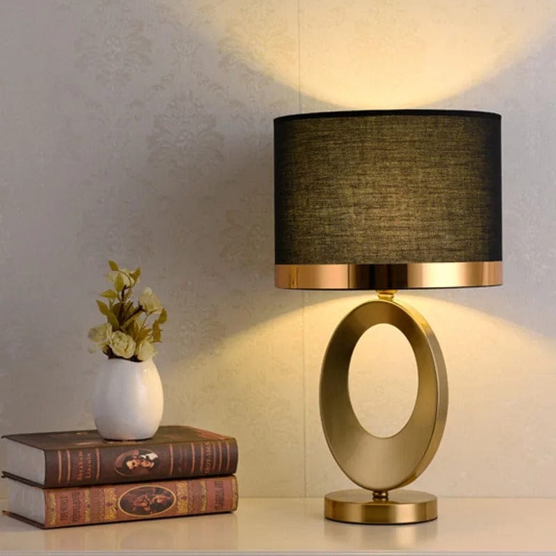 Lampe de Chevet sur Pied Noir - Style 1